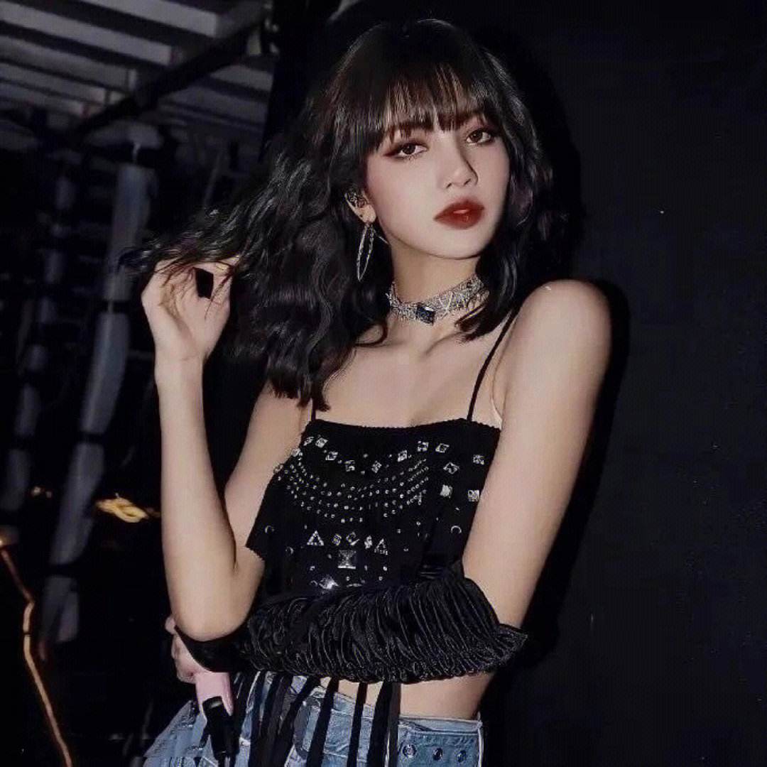 lisa与lv三公子疑似分手,动态遭权志龙点赞,豪门梦碎情场失意!