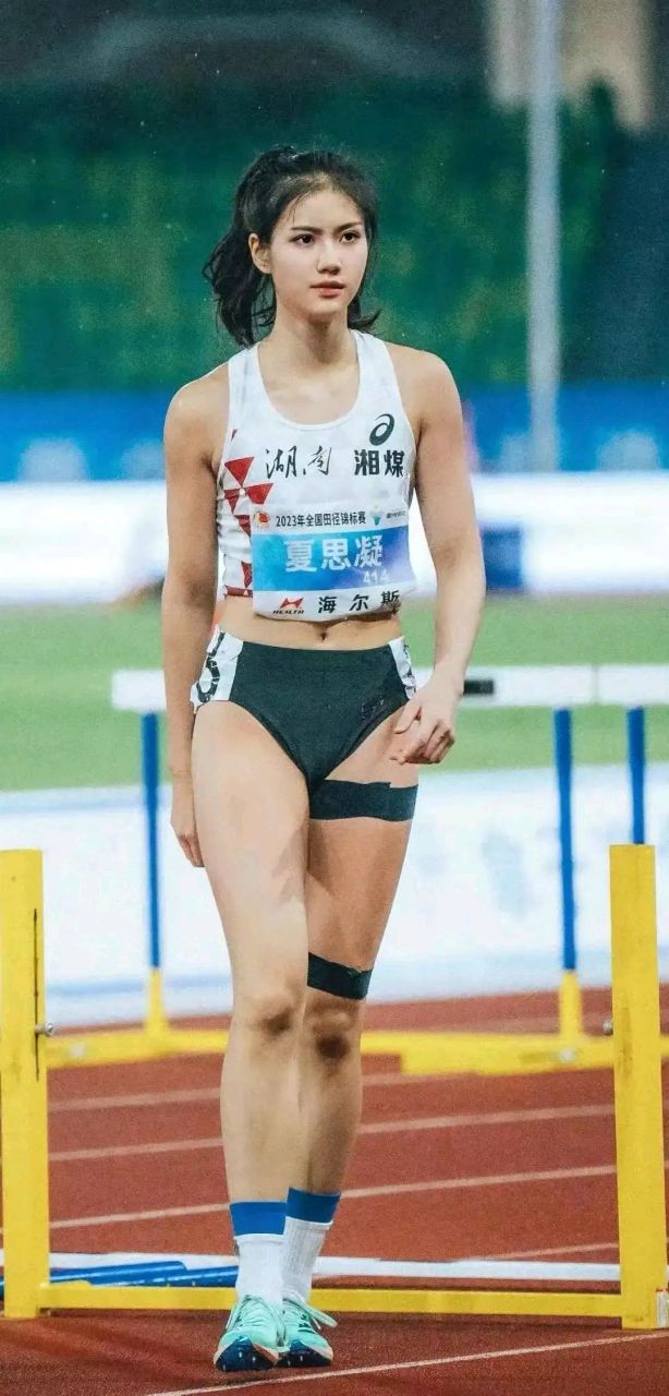 夏思凝引发twitter热潮,颠覆欧美审美标准!