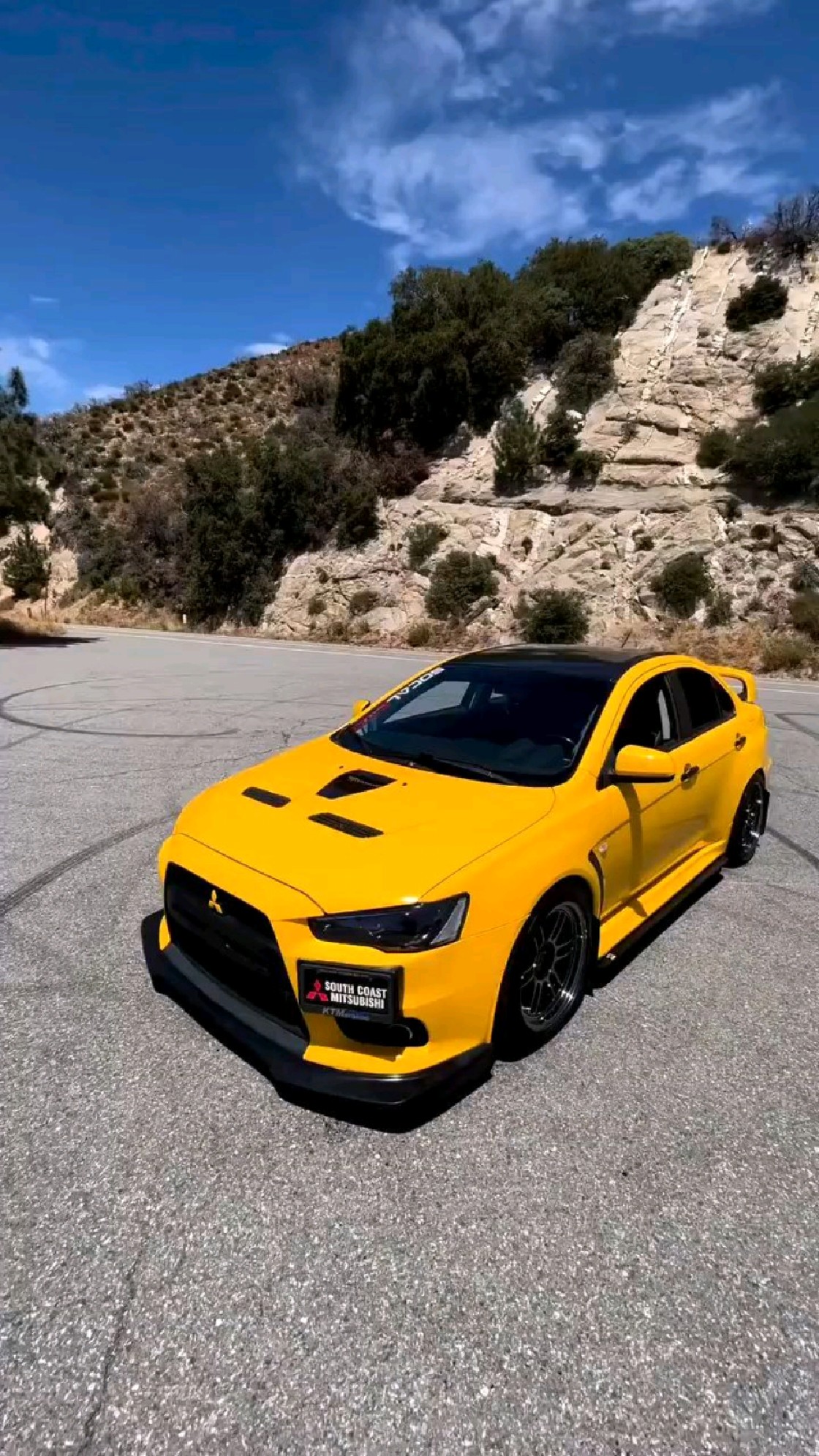 喜欢这辆性能轿跑-三菱evo.-度小视