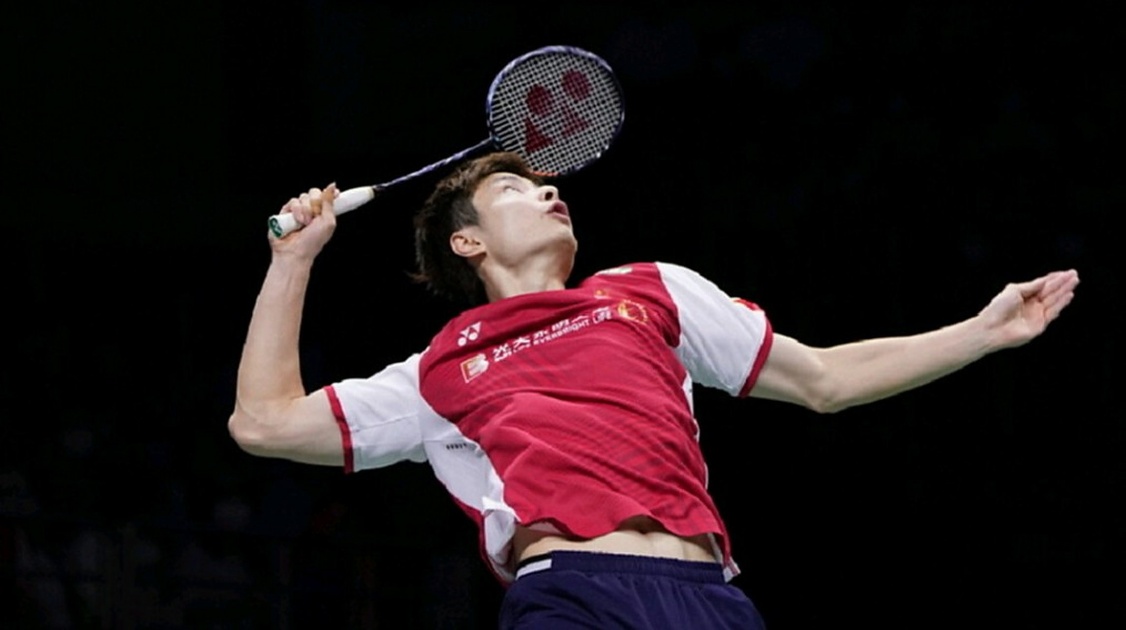 全体起立,让我们一起谢谢石宇奇,刘雨辰,欧烜屹和凡尘