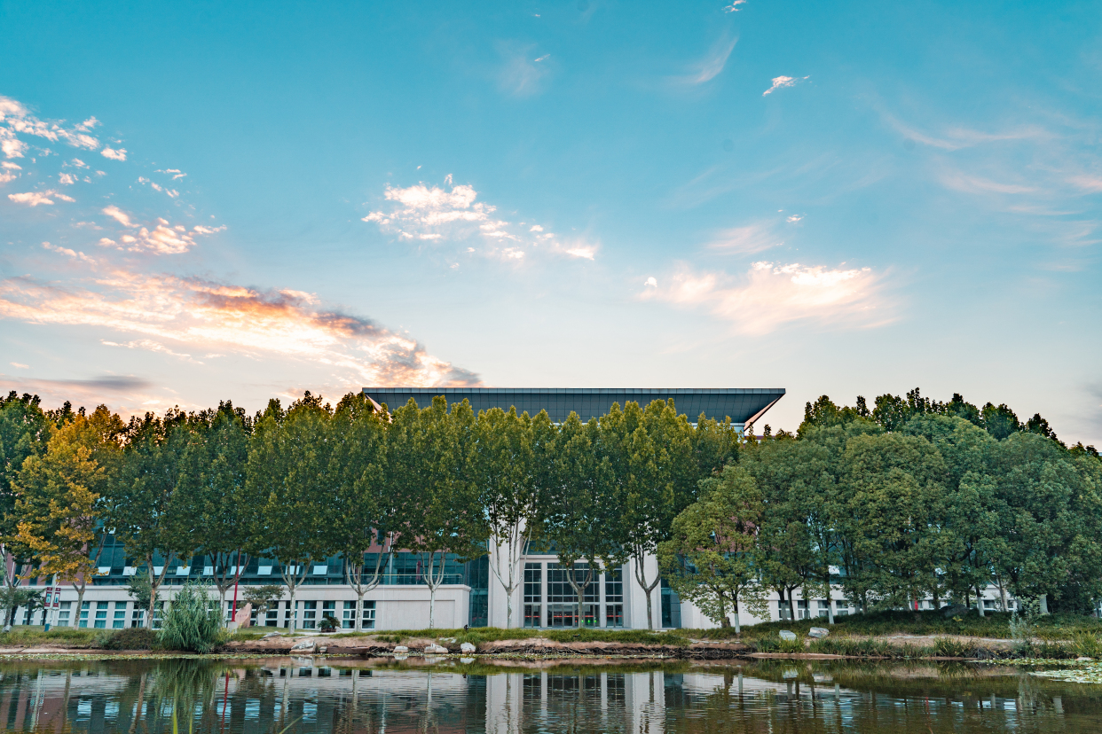 商丘学院风景照