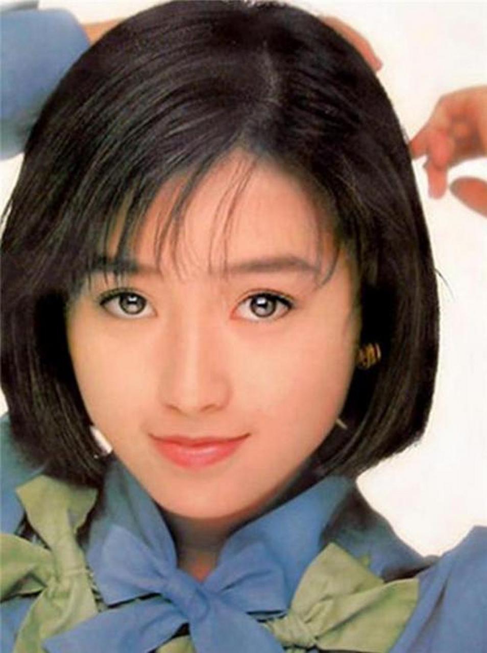 酒井法子,1971年2月14日出生于日本福冈,日本女歌手,演员,词作者