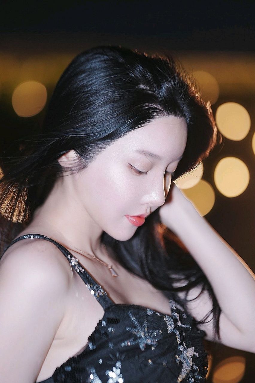 颜值博主刘梓琳