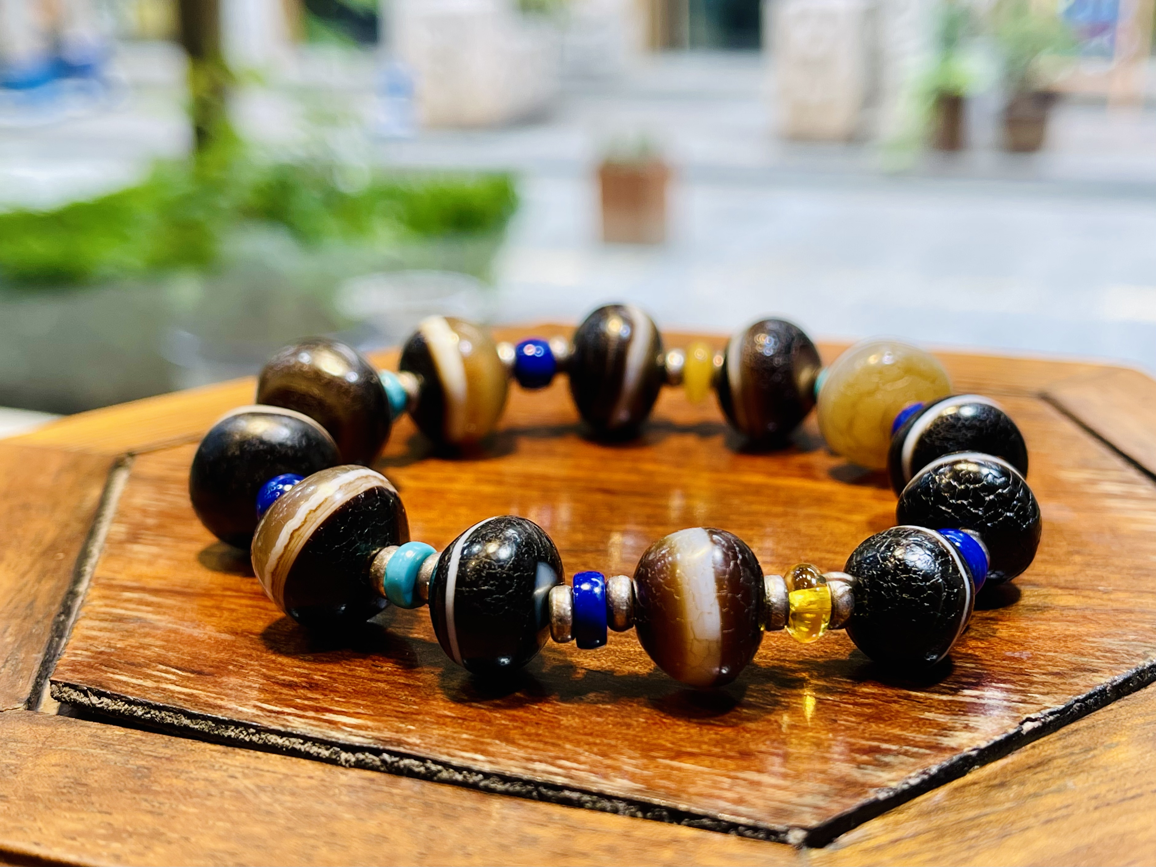 接地气的天珠!一线药师玛瑙!