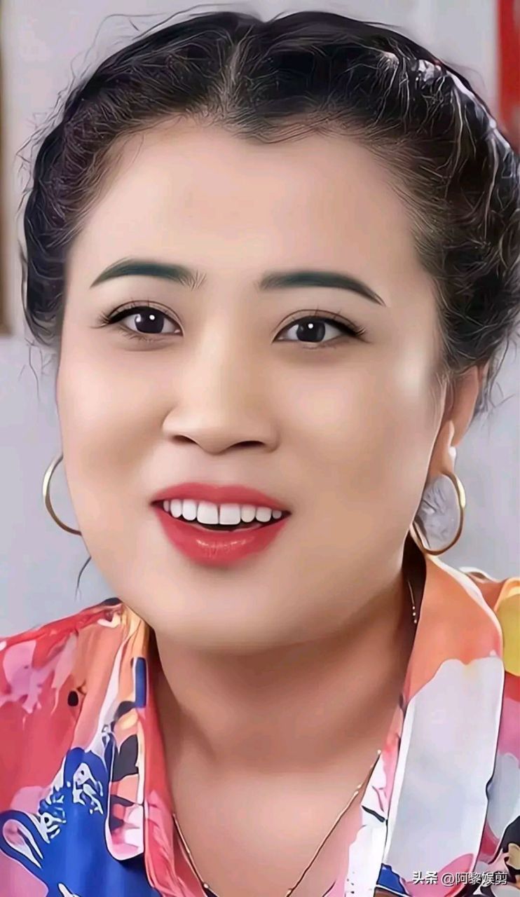 王红梅老公王成权,王红梅,在电视剧《刘老根》中饰演小满的那个演员