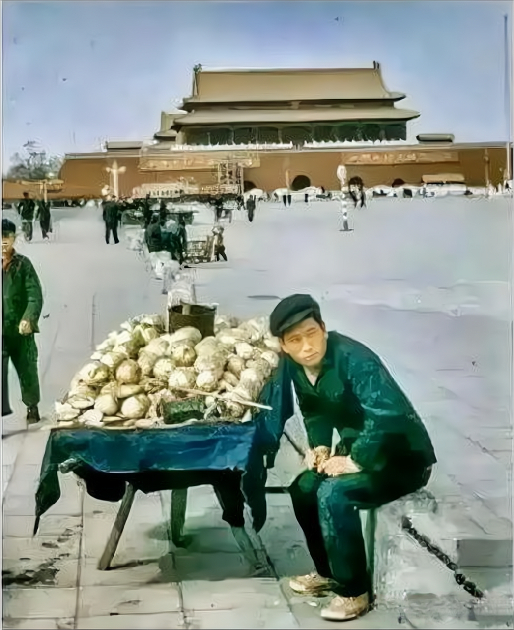 80年代初,摆摊卖白菜