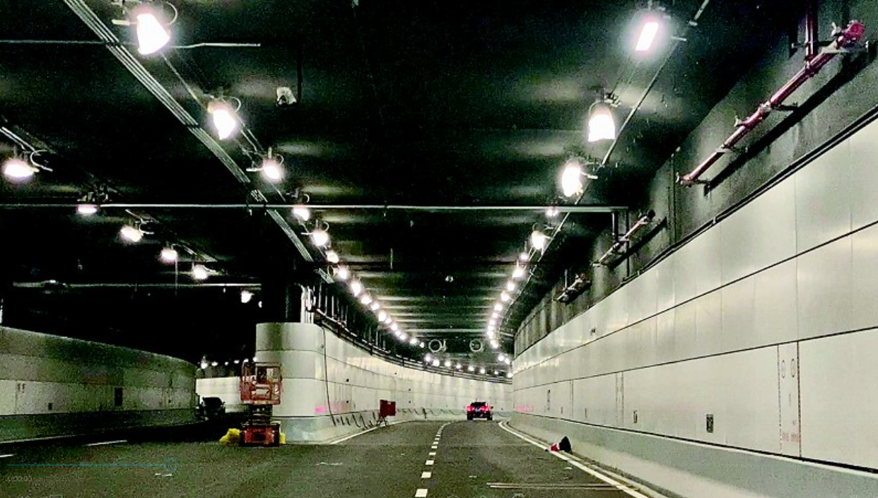 半岛晨报记者提前探营大连湾海底隧道