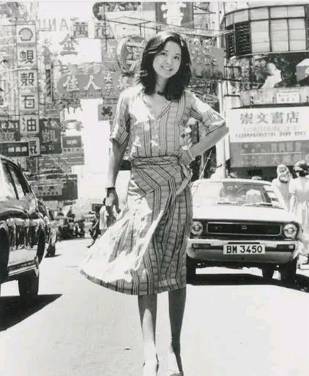 80年代,邓丽君在申请日本签证的申请书上明明白白写着祖籍河北大名