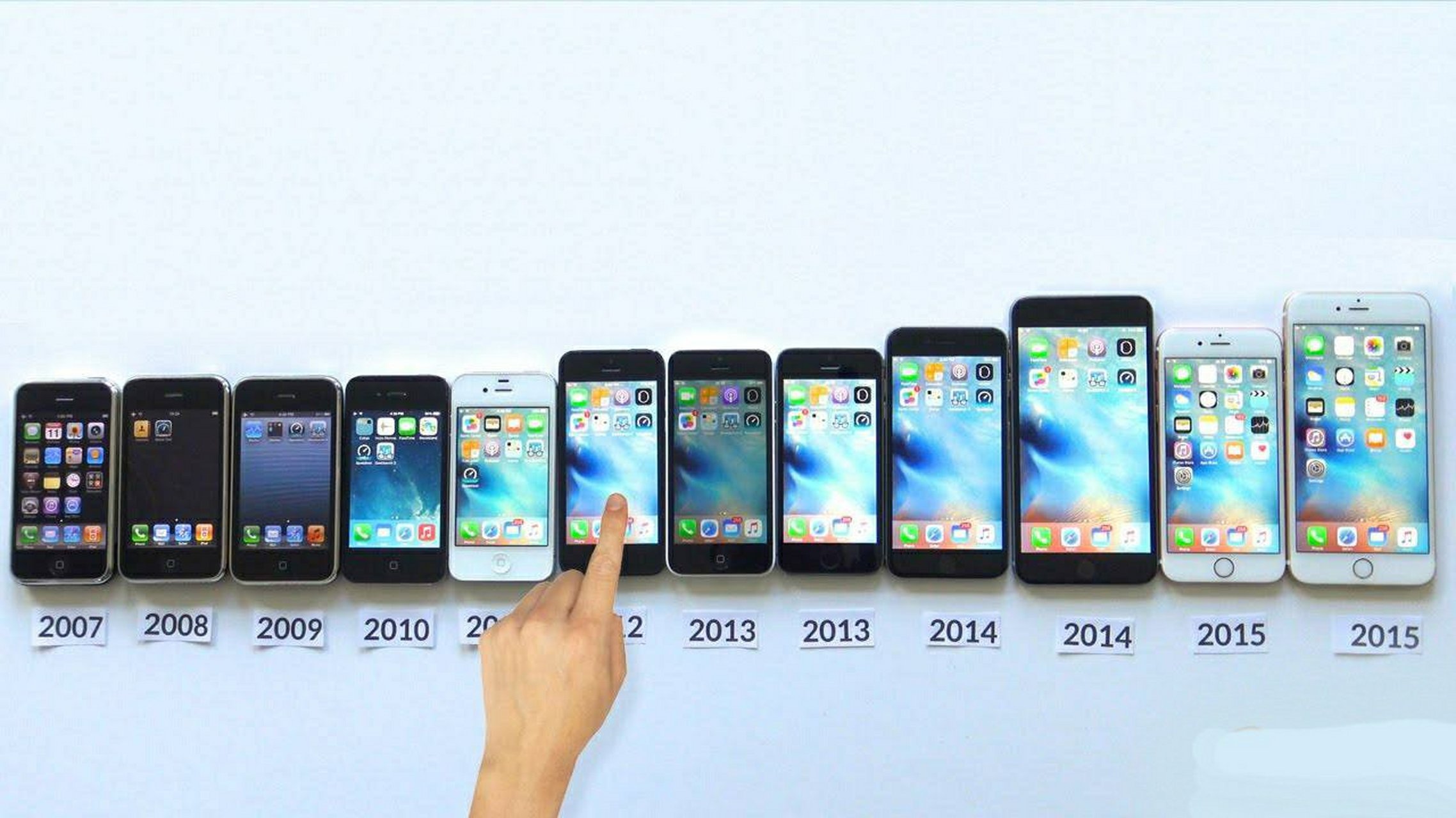 答案显然是不能,就苹果11这个体格,我觉得用到4g灭亡也不是啥问题.