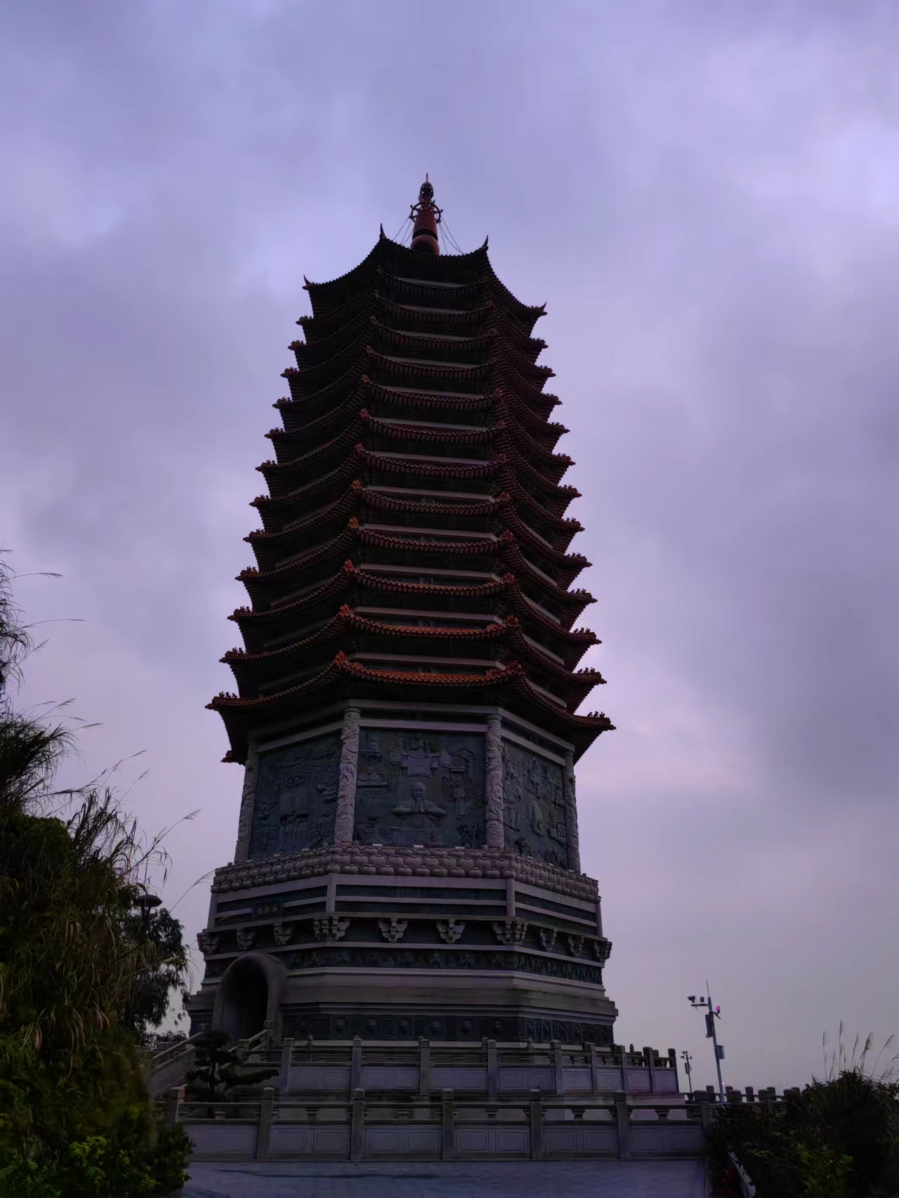 深圳弘法寺做义工d4:有幸绕本焕塔三圈,心想事成呢