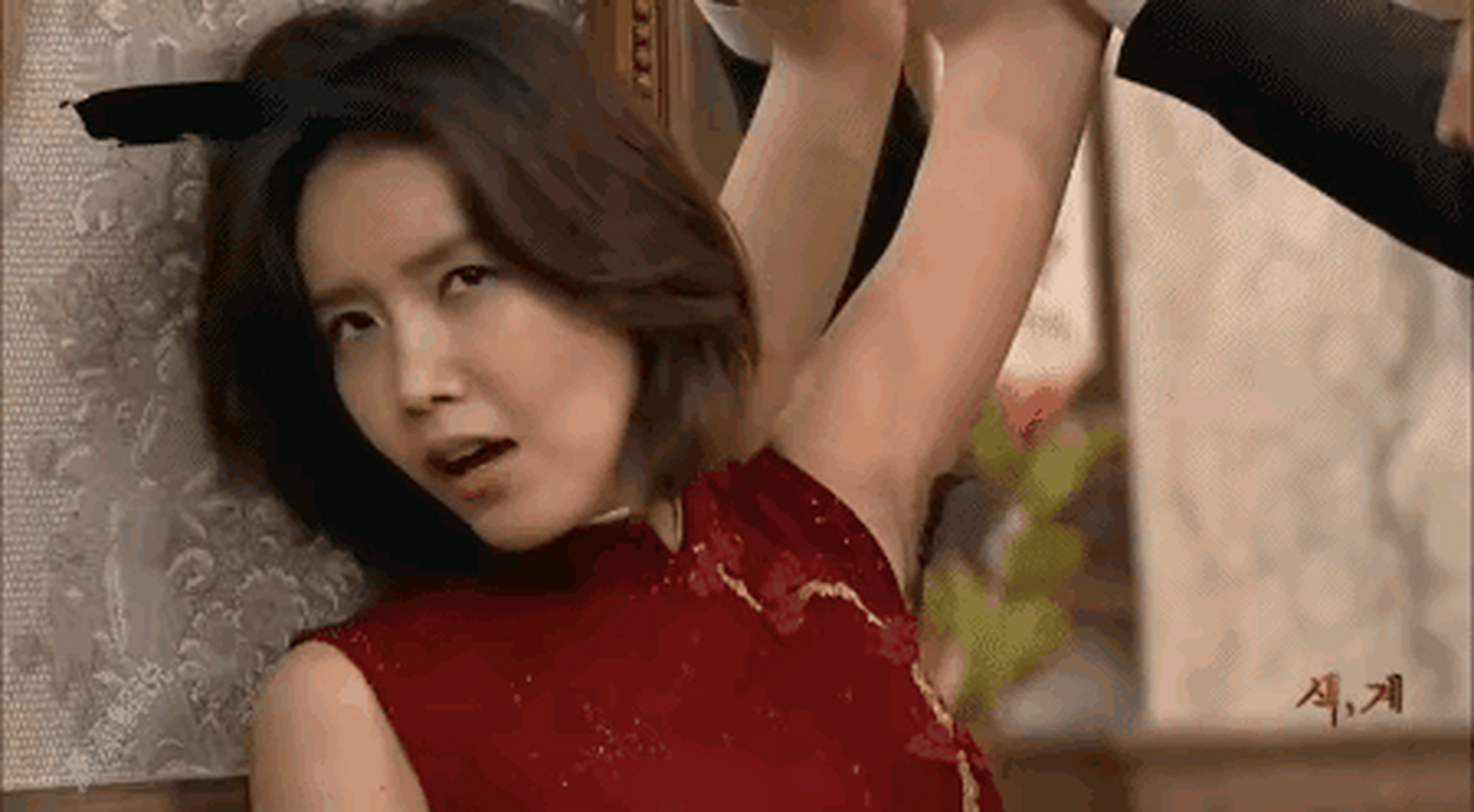 你喜欢有腋毛的女孩子吗?