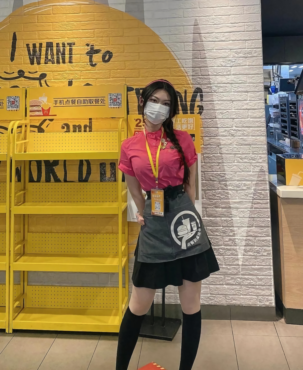 金拱门:开封菜,你拿什么跟我比?