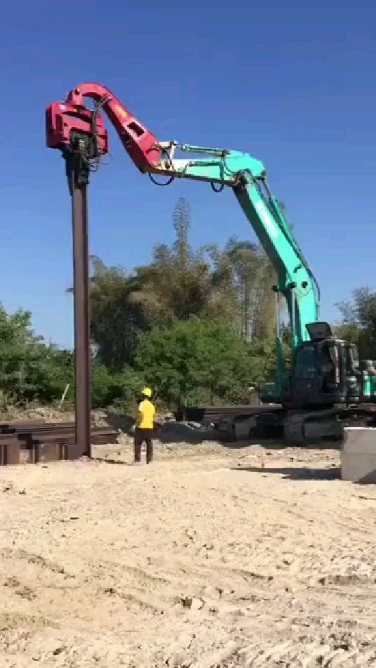 挖掘機打樁機 挖掘機打鋼板樁 挖掘機打樁錘