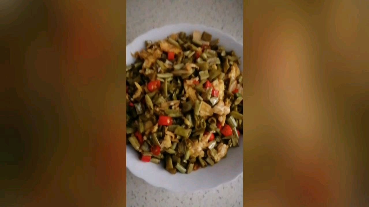 鸡蛋炒酸豆角香辣好吃