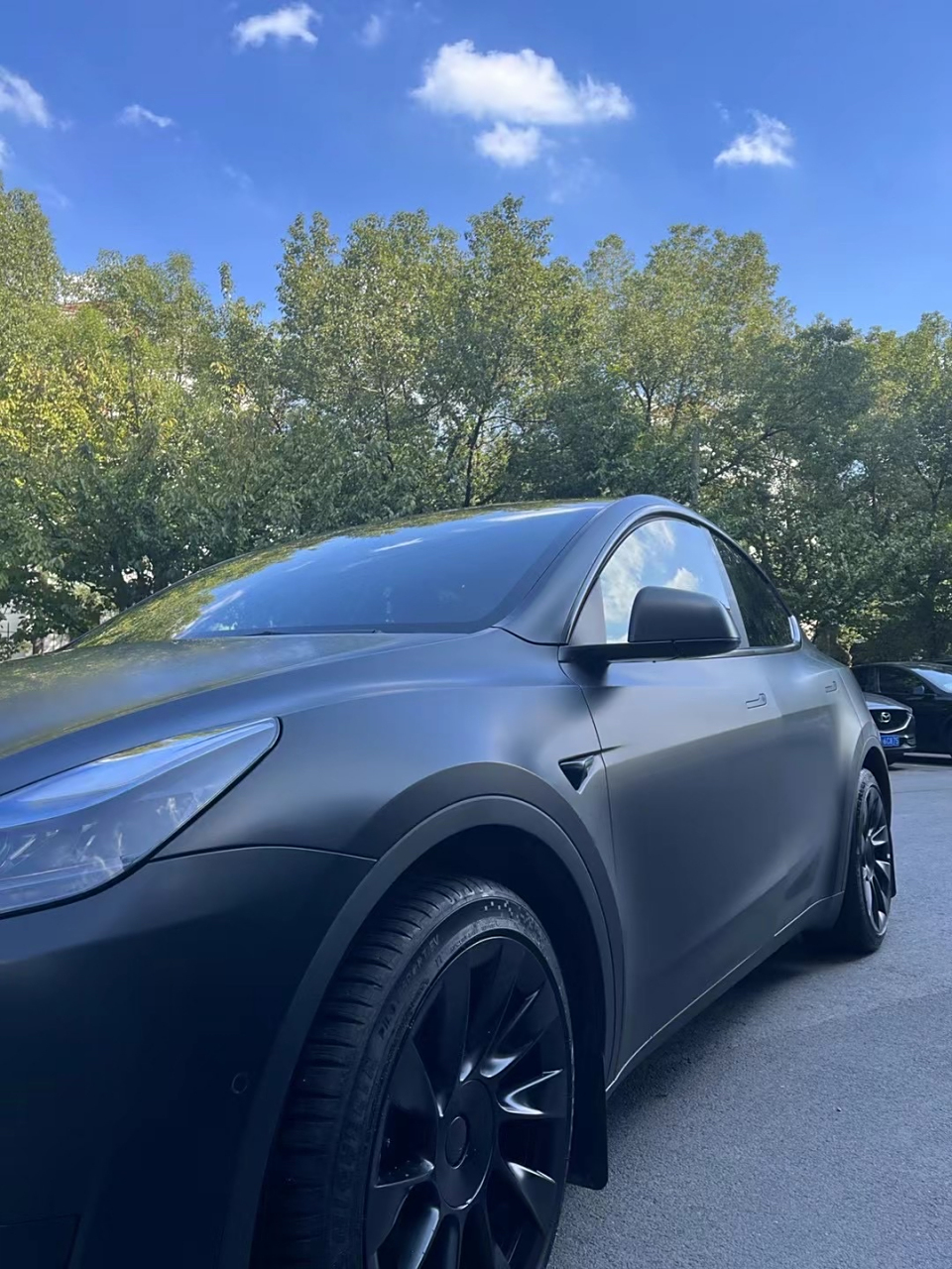 特斯拉modely哑光车衣施工效果怎么样?#隐形车衣# #车艺尚# #yeecar