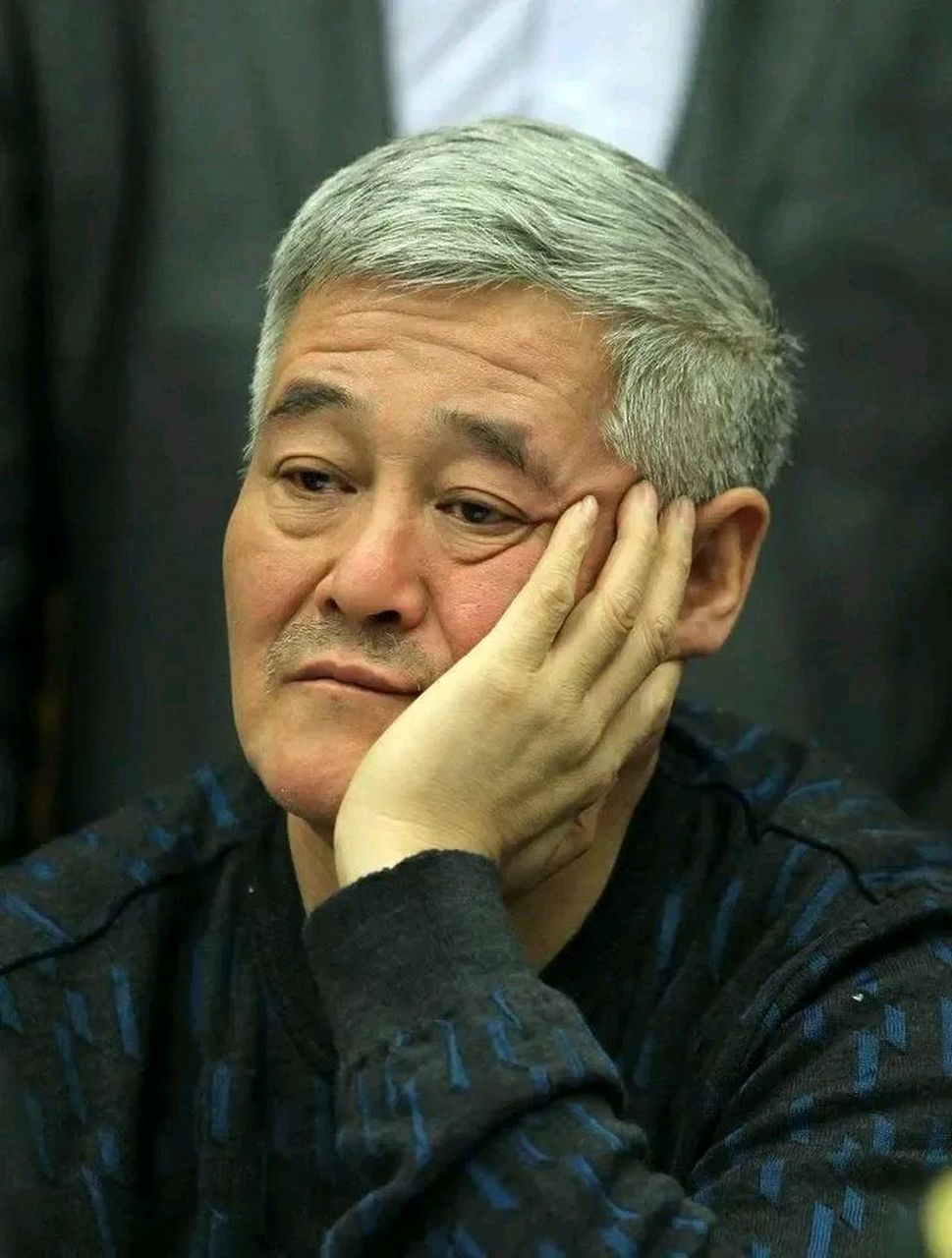 2009年,赵本山脑溢血差点走了,痊愈之后,他凑了13亿,花4亿在海南买了