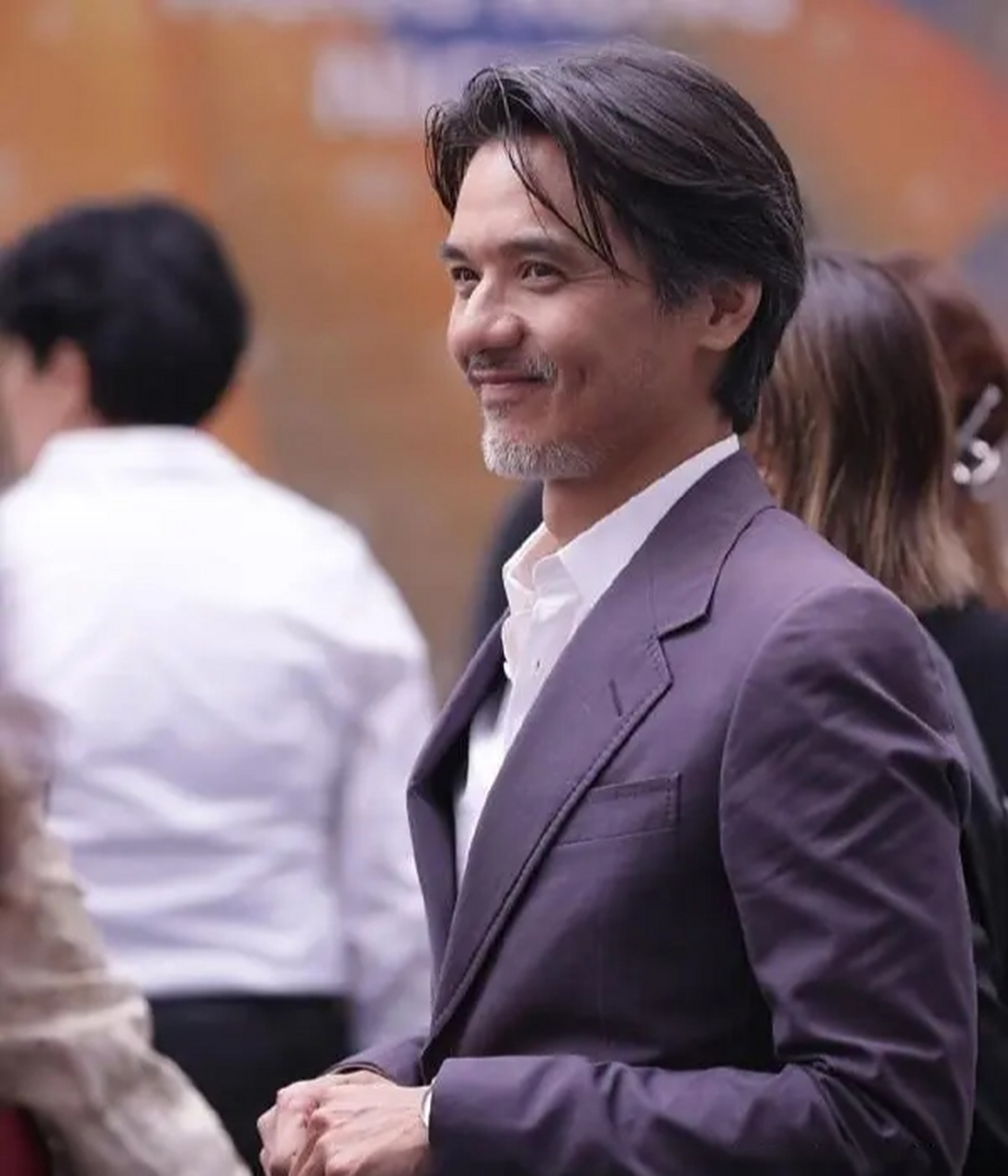 舒淇老公冯德伦应邀出席戛纳活动.