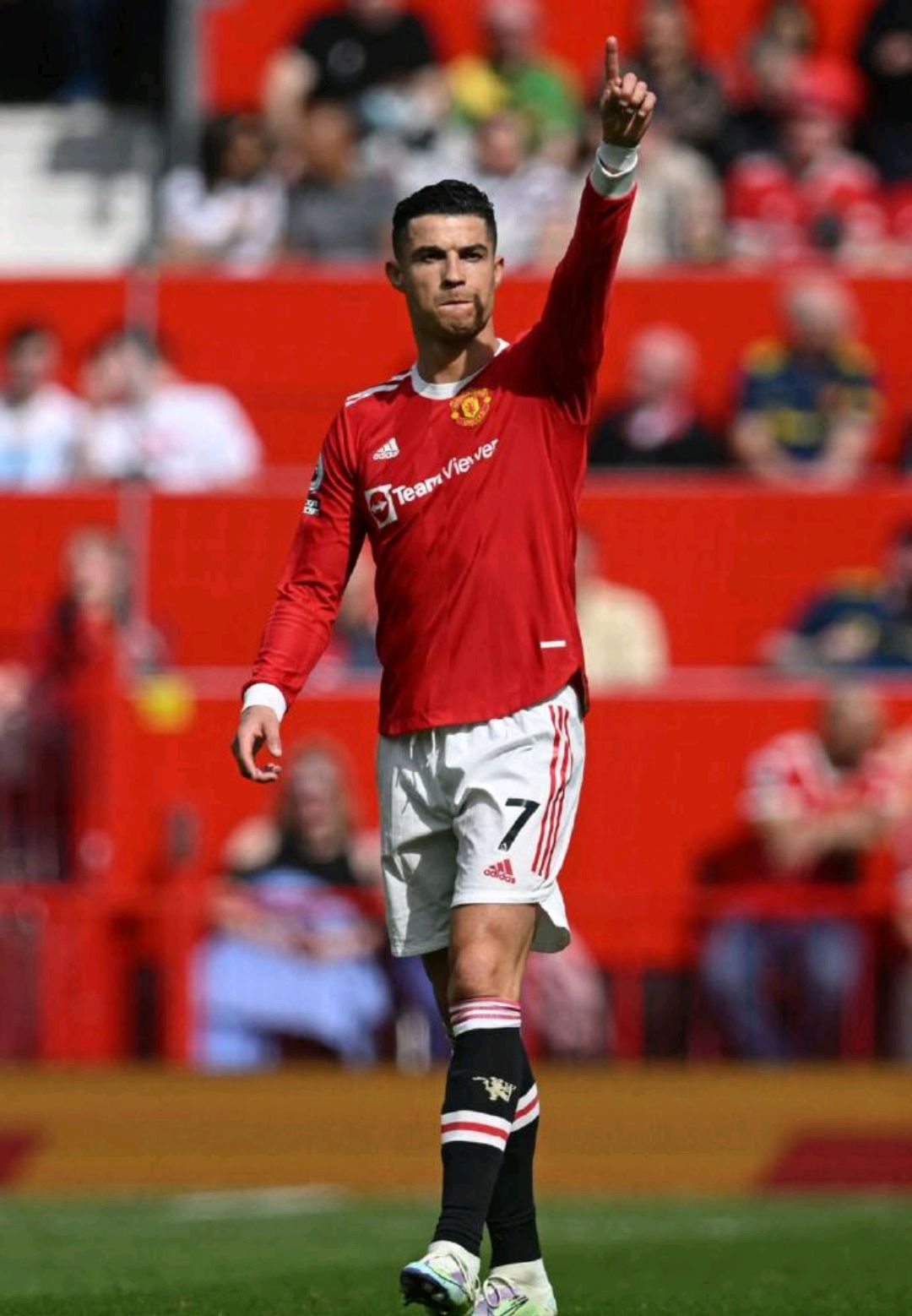 c罗任意球破门,生涯60次帽子戏法,再现"天神下凡"