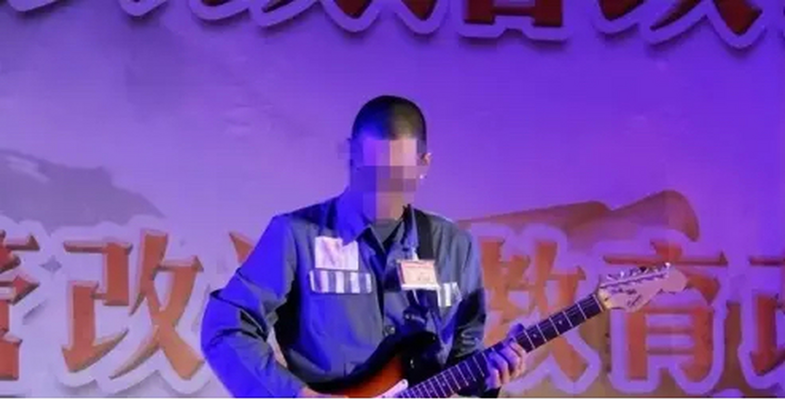 [兔子]2000年,一个20岁的劳改犯,竟然在监狱里爱上了女教官,随后便