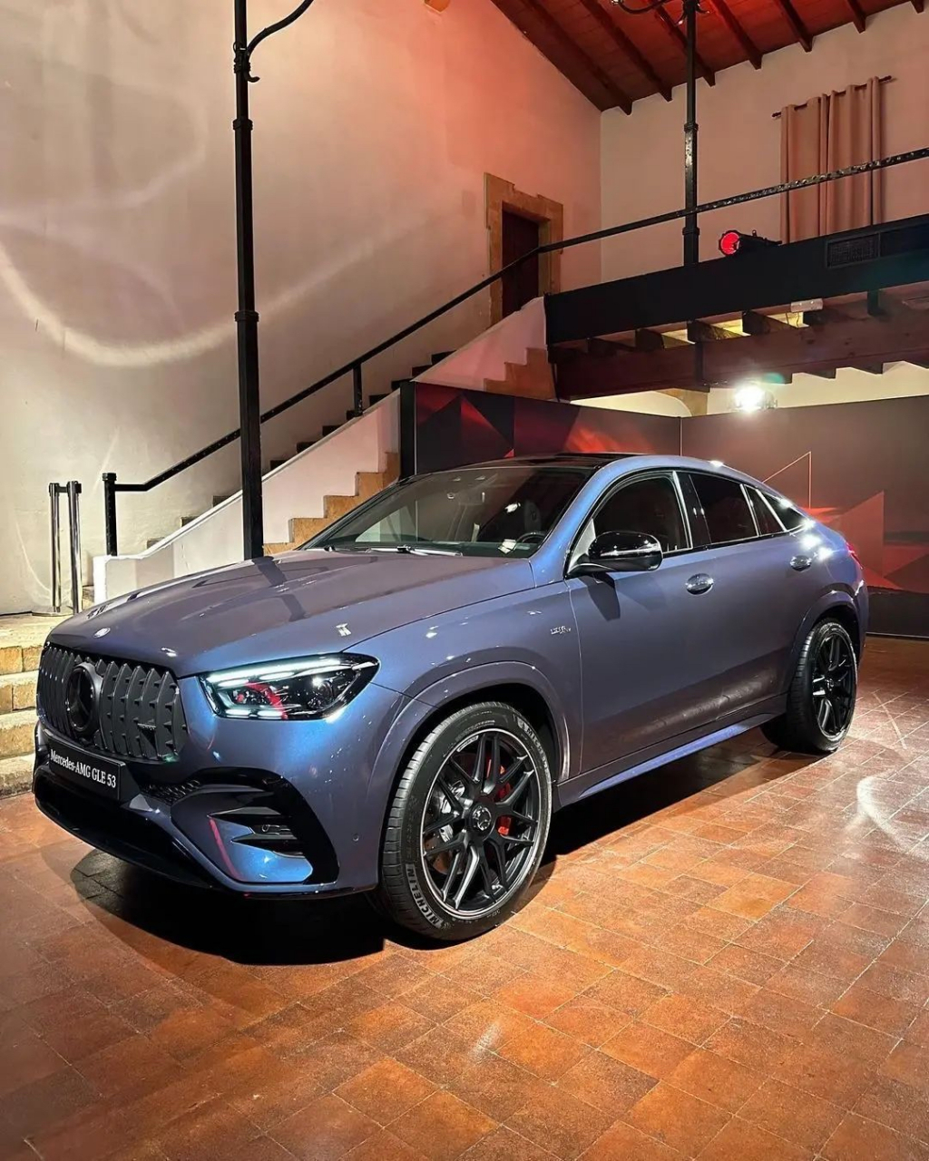 新款奔驰gle 53 amg,3.