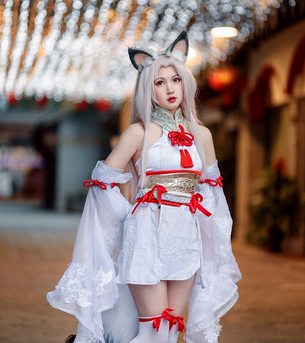 穿着过膝"白丝"的白毛狐妖,这个土御门胡桃cos你给几分?