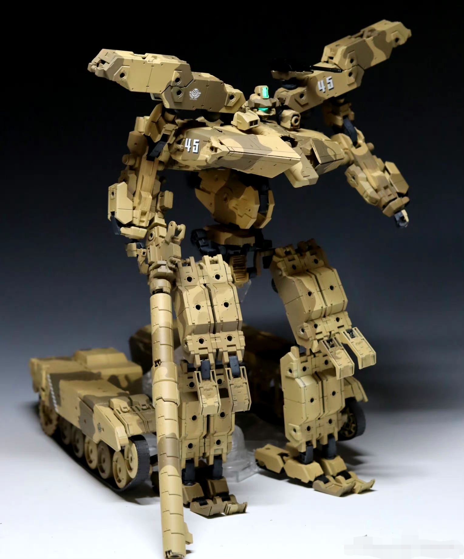 模型欣赏:万代 30mm系列机体改造 变形坦克