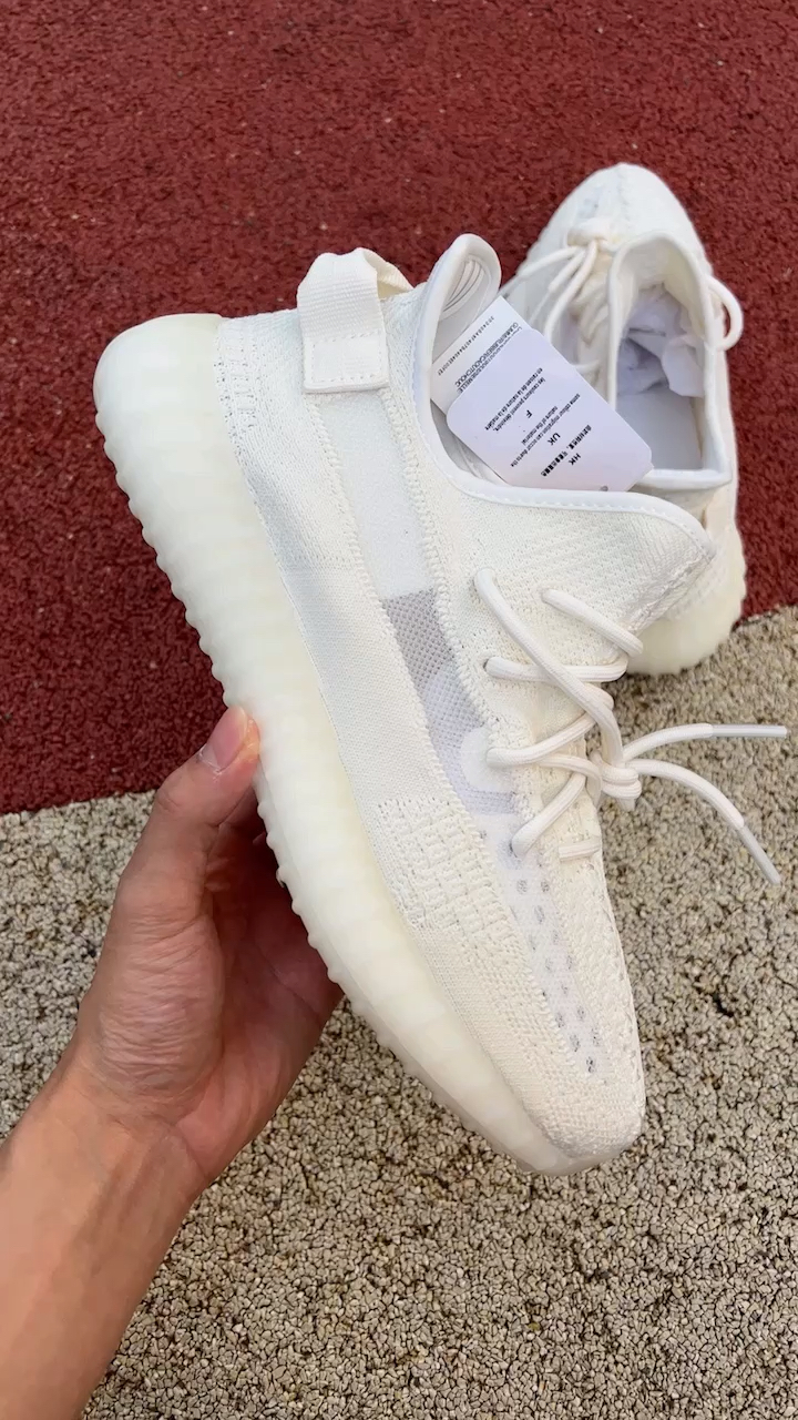 阿迪达斯椰子350纯白镂空细节鉴赏