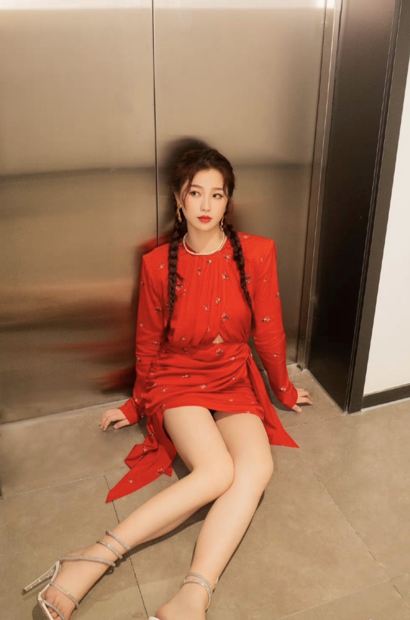 虞书欣一字带高跟鞋[色][色] #虞书欣