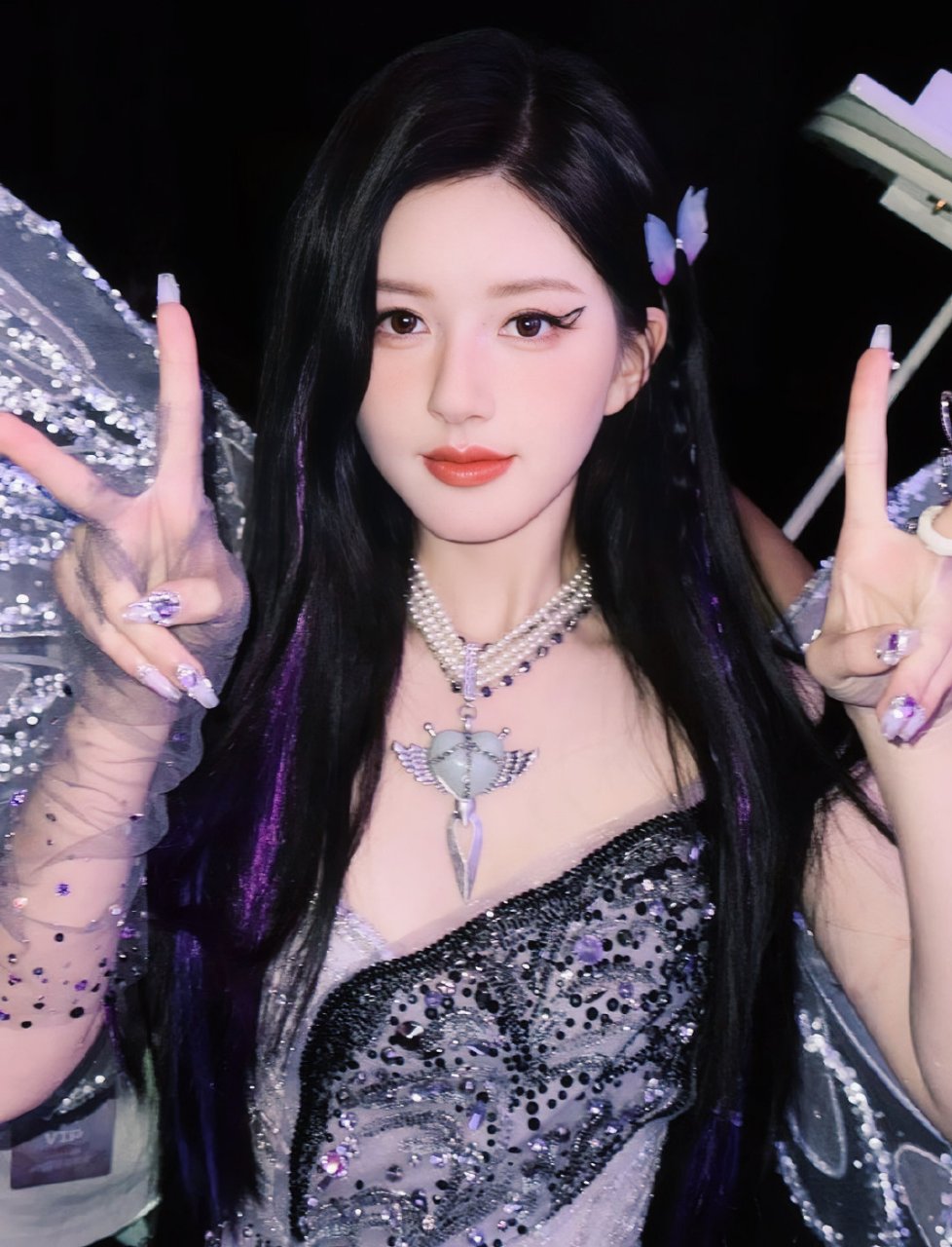 赵露思高清壁纸头像(五十三)[比心]