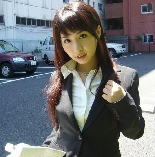 大沢佑香
