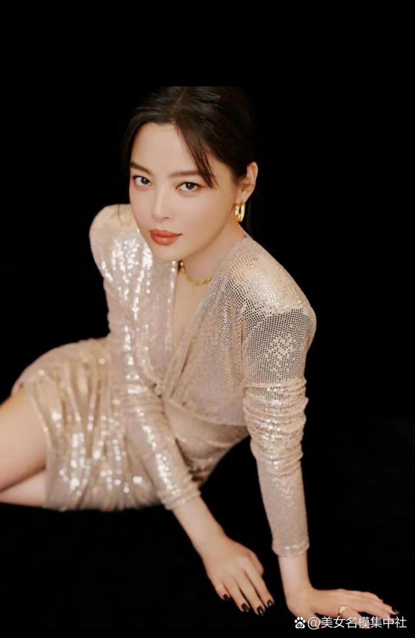 辛芷蕾一直觉得她有点像宋慧乔,可能是嘴巴像吧!