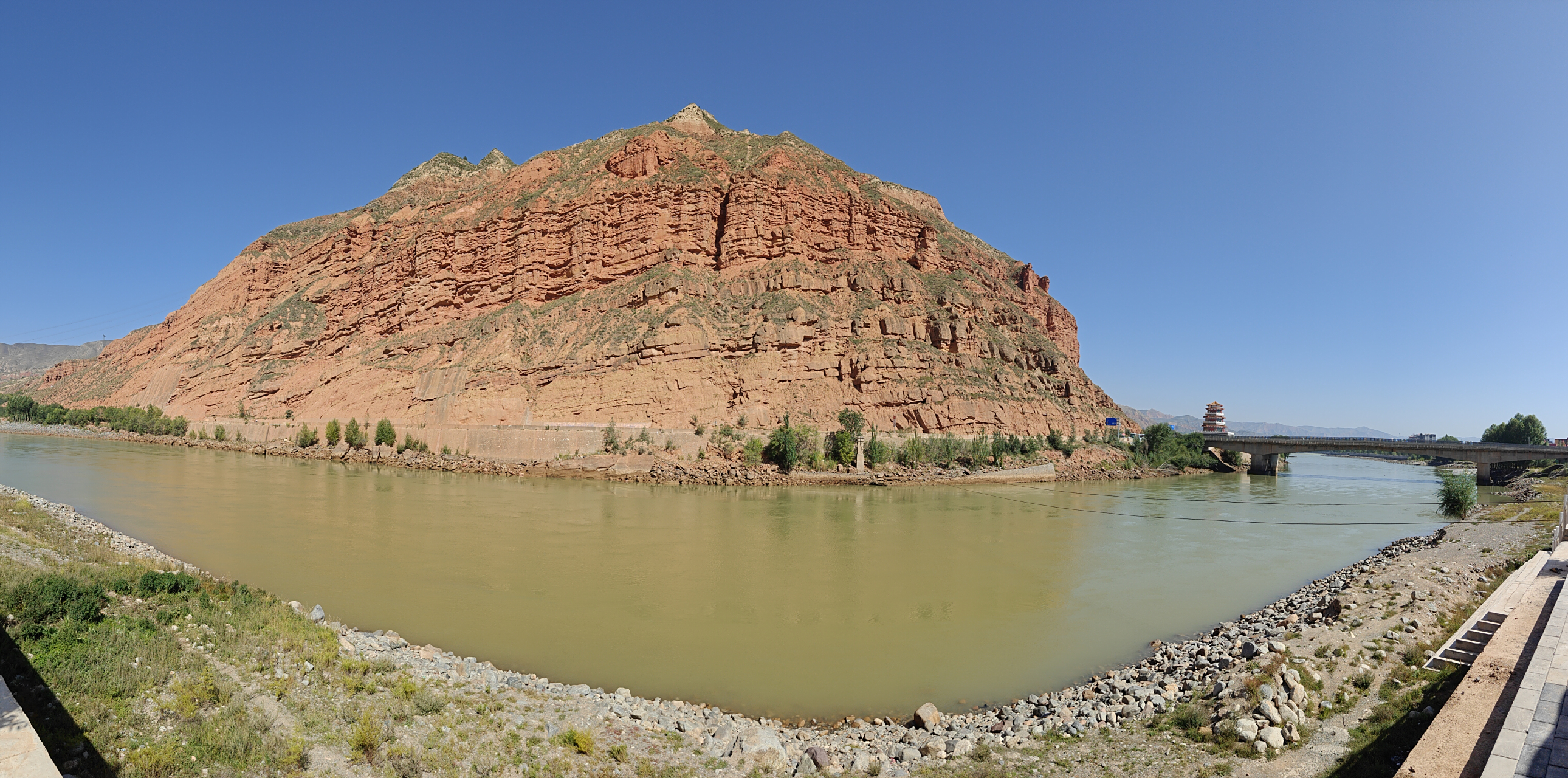 说人话就是,积石山,传说中大禹治水的起点
