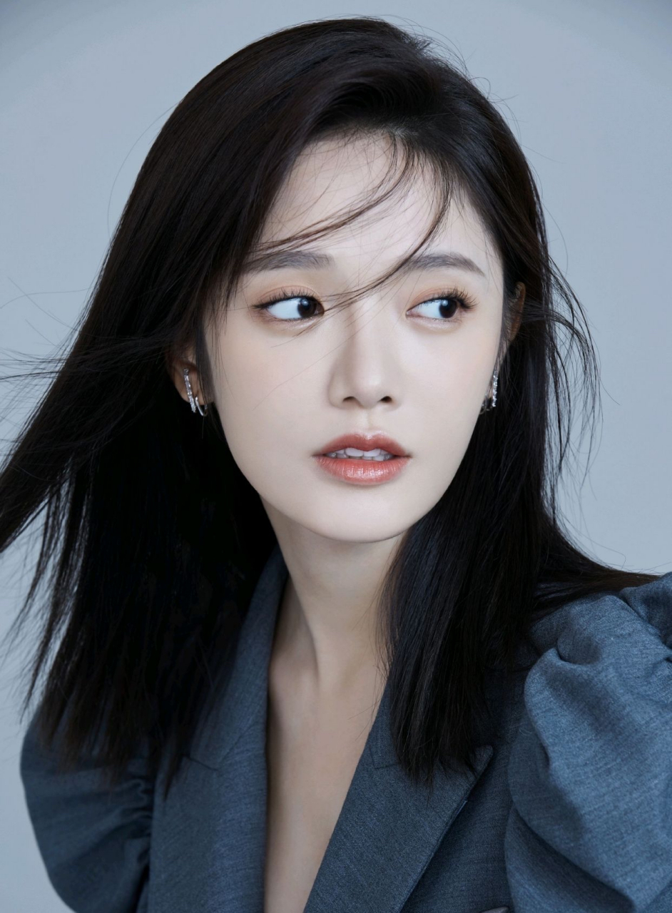 林妍柔,1990年4月14日出生于台湾省台北市,中国台湾影视女演员,流行乐