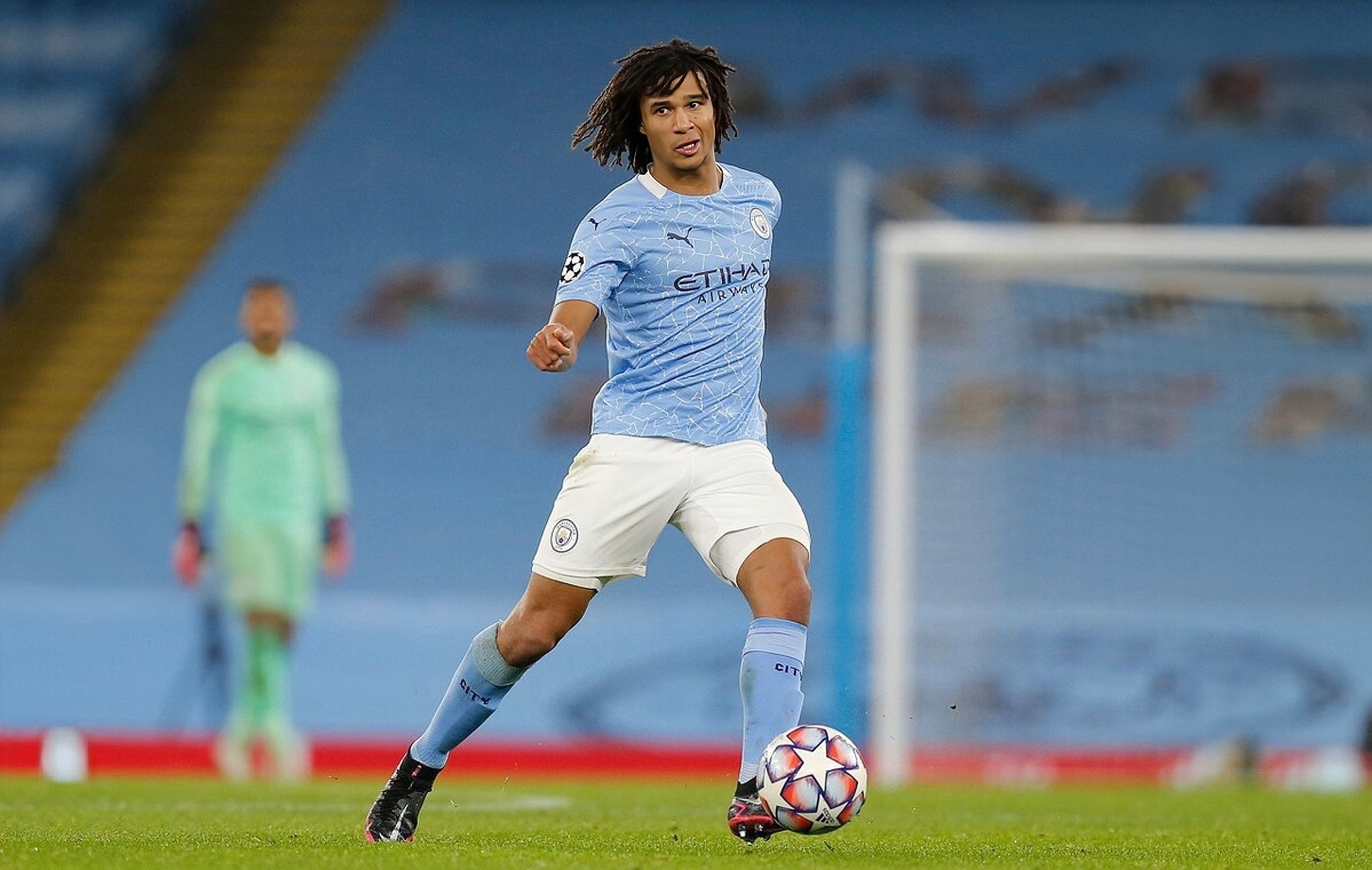 曼城续约后卫阿克,16万镑周薪为其价值正名