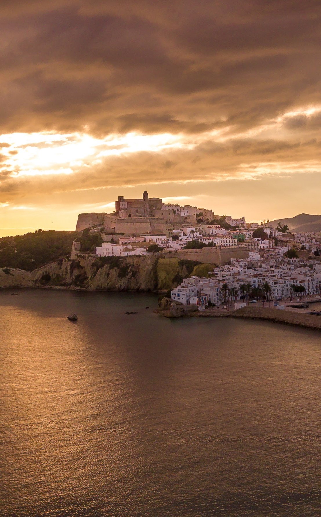 西班牙伊维萨岛,大西洋彼岸的世外桃源