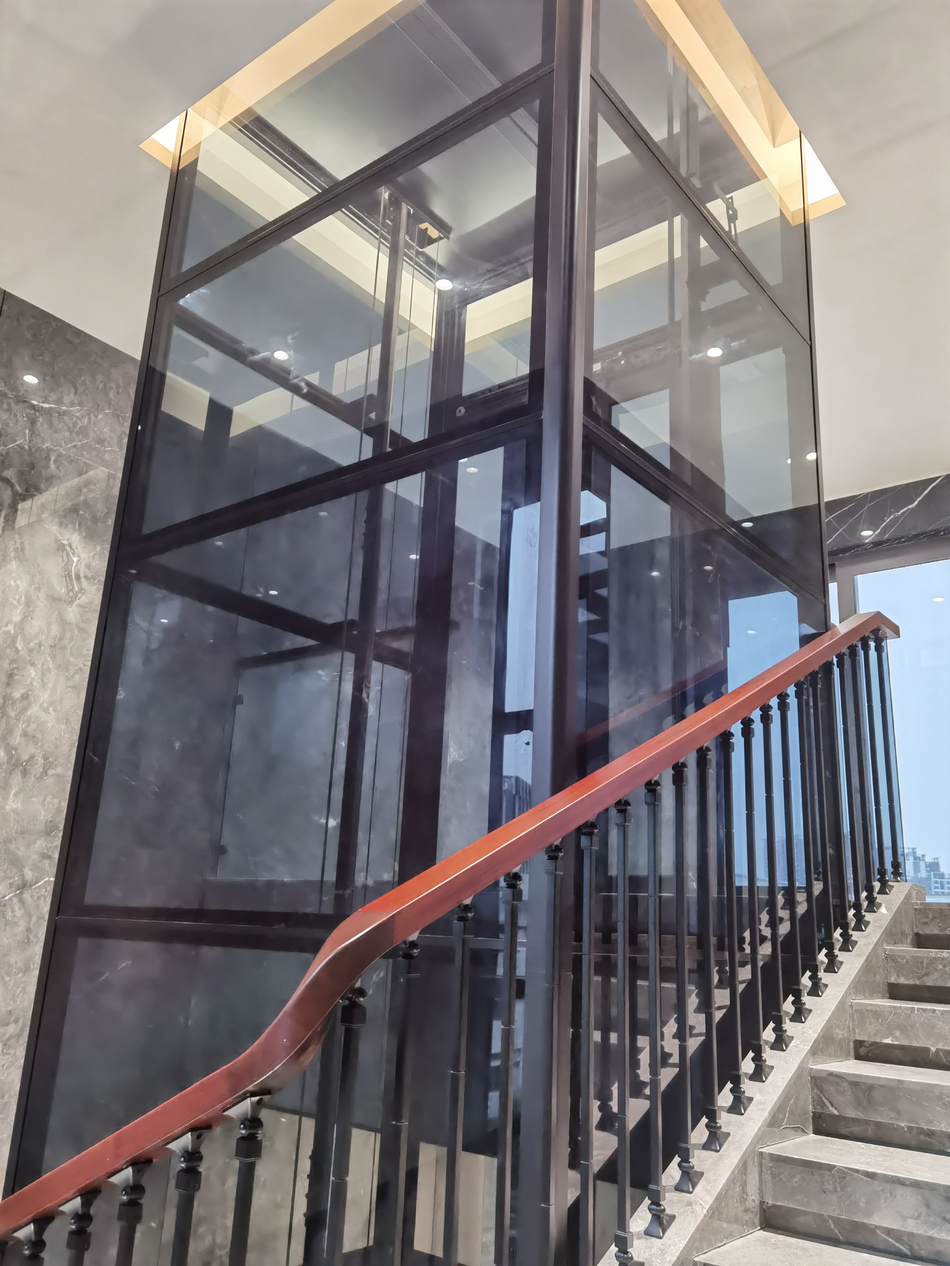 如何选购一部别墅电梯?(预算与电梯类型篇)