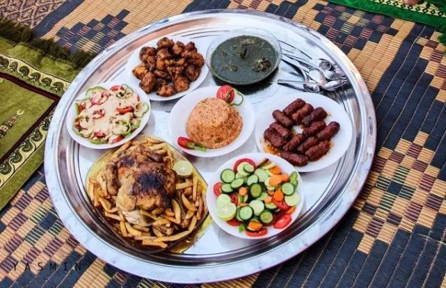 苏丹经济结构单一,人均年收入不足6000元,一斤洋32却要卖到22元