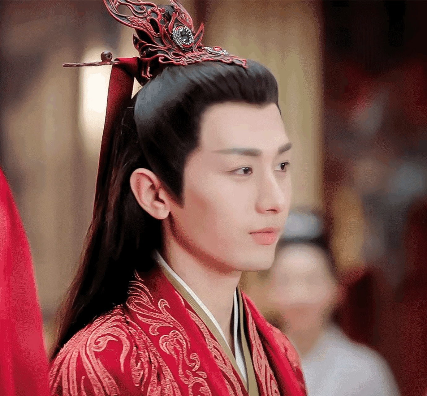 《琉璃》司凤和璇玑大婚,终于有个完美的结局了,司凤满满的爱意,甜在