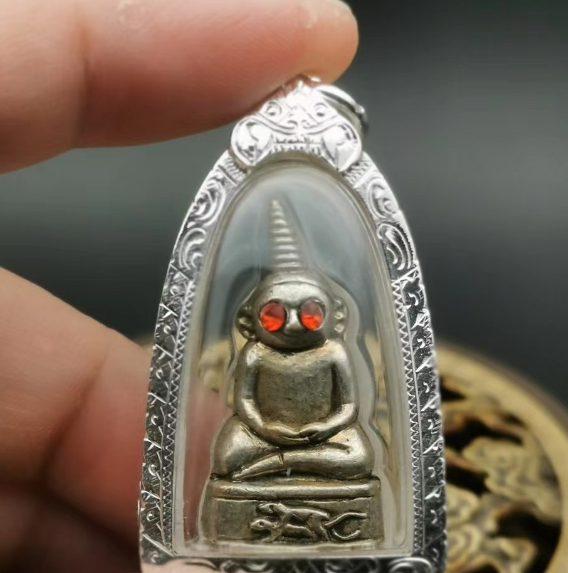 龙婆烈拍婴真假如何分辨?