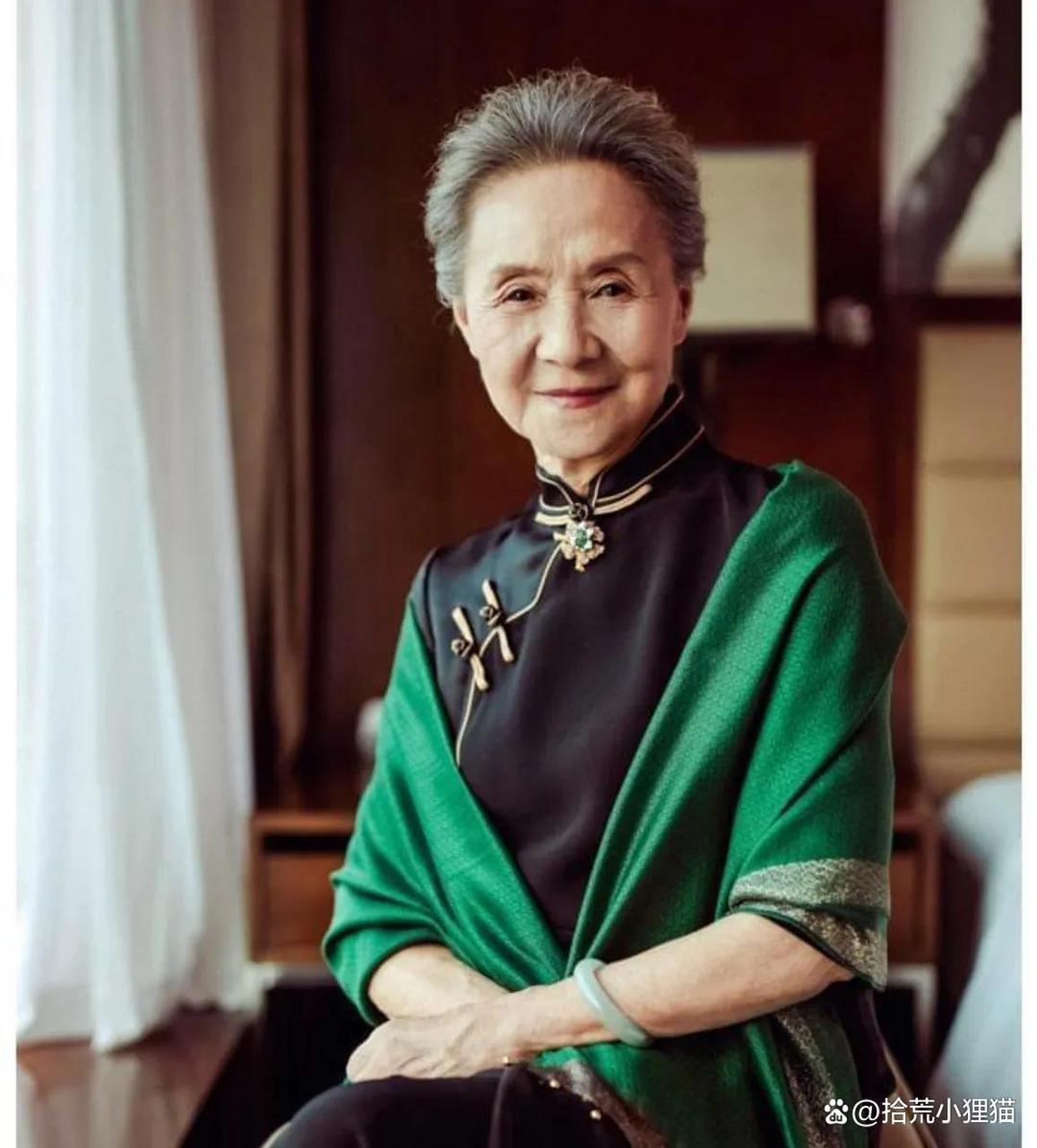 6女星曾经貌美如天外飞仙,老后怪异似外星来客:自