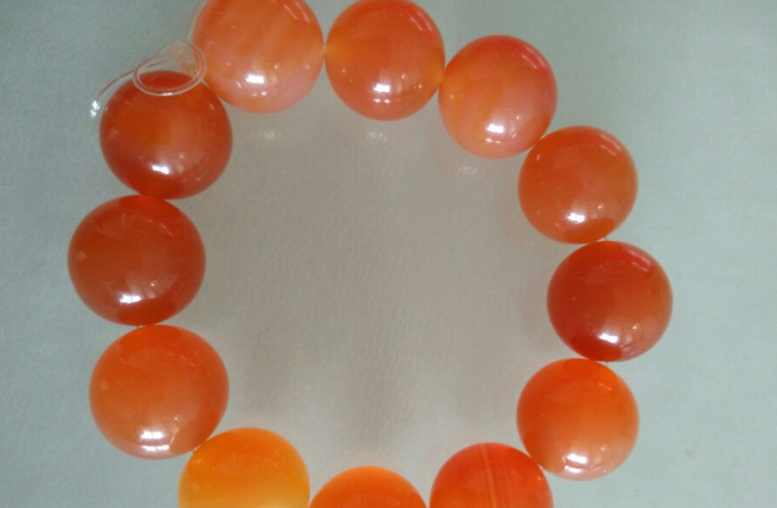 烤色玛瑙如何鉴别