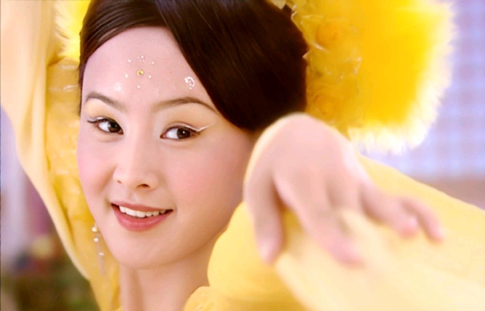 《欢天喜地七仙女》主演时隔17年对比,她成为了老师