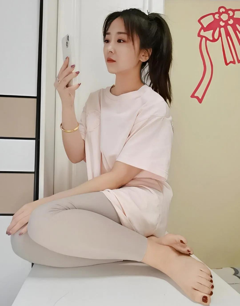 女生的为什么的脚香图片