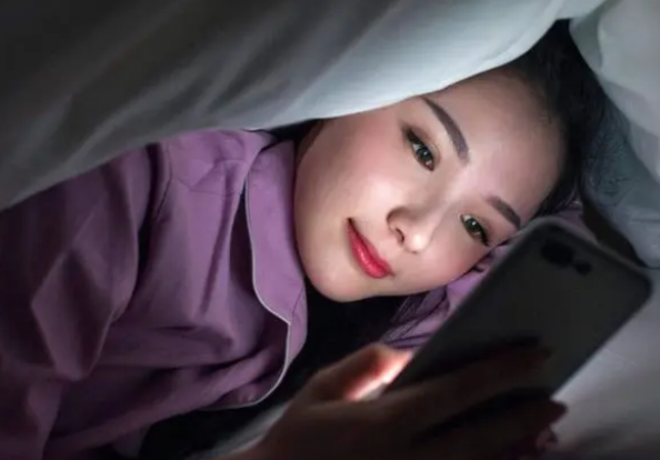 偷看"成人网站"不会被人发现?如果手机有这三个信号,要警惕了