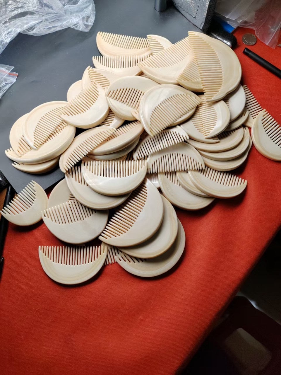 猛犸象牙梳子,梳梳百顺