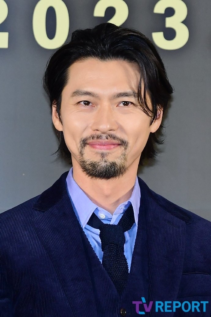 玄彬亮相《交涉》电影发布会,络腮胡造型好意外