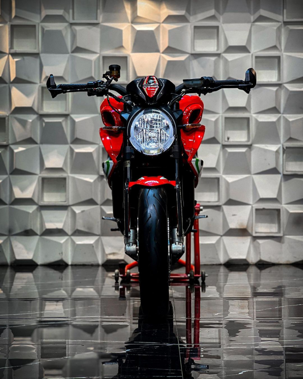 mv奥古斯塔dragster 800rc #摩托车