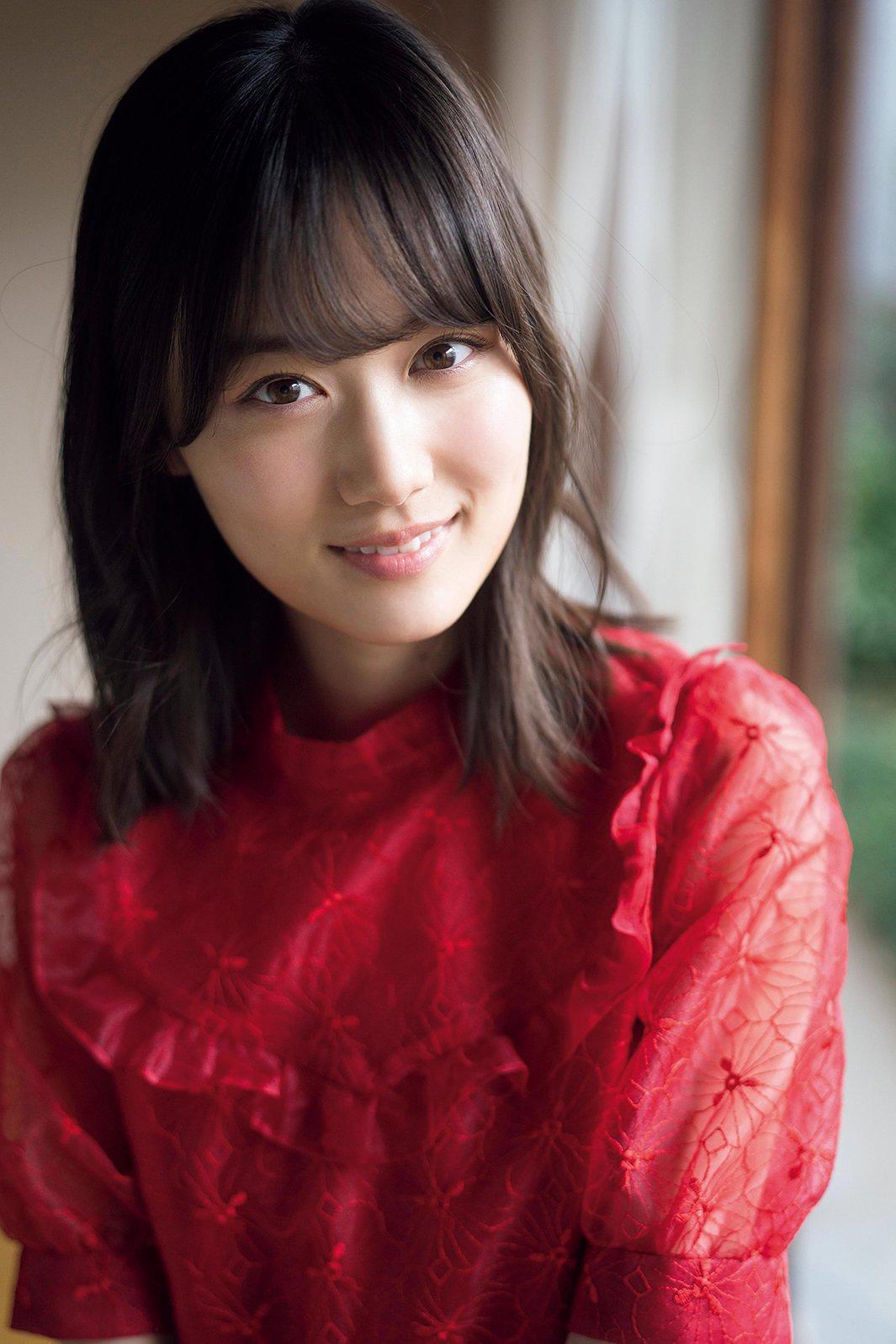 性感妖娆的日本女星山下美月