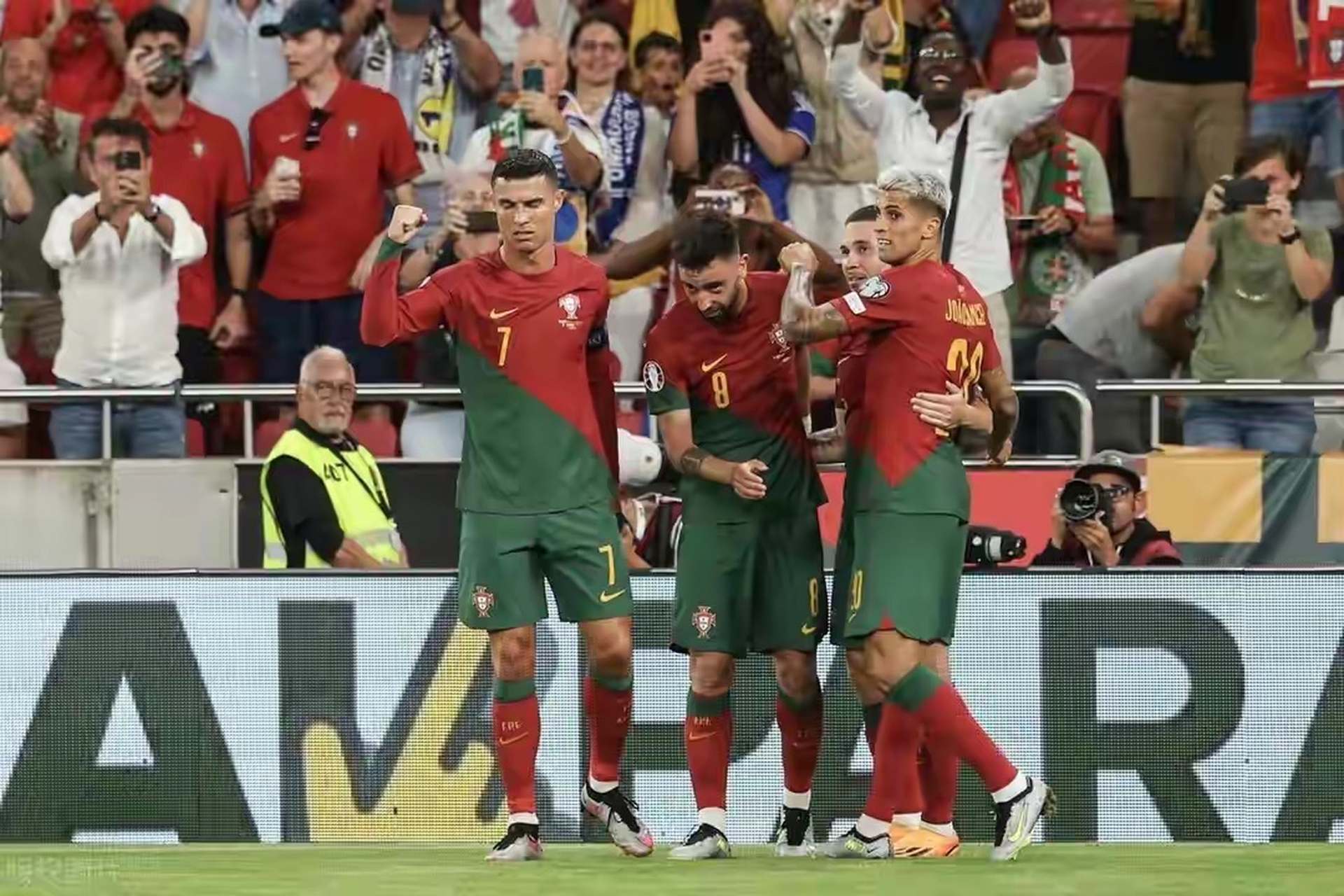 北京时间6月18日凌晨2点45分,2024年欧洲杯预选赛j组第三轮,葡萄牙队