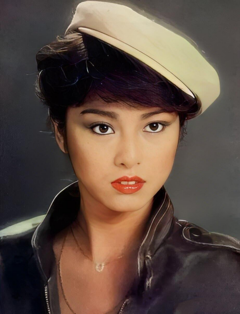 米雪,不仅漂亮气质也绝佳.